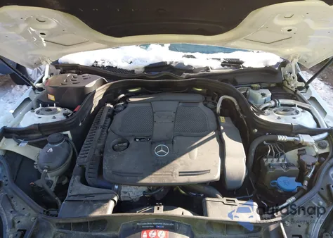 2014 Mercedes-Benz E 350 4Matic z USA, uszkodzony, nr VIN WDDHF8JB2EB061349